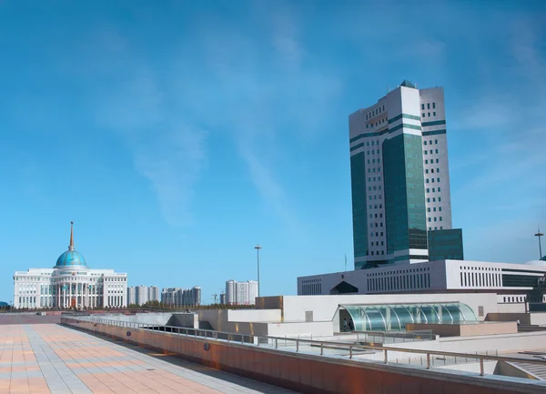 Presidential palace and government buildings in Astana — Stock Photo, Image