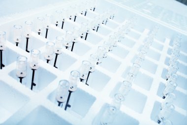 Обладнання для лабораторних досліджень. міні труб.