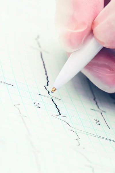 Escribir en papel ECG . — Foto de Stock