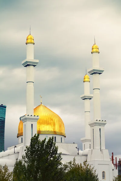 Golden minarets of mosque — Stock Photo, Image