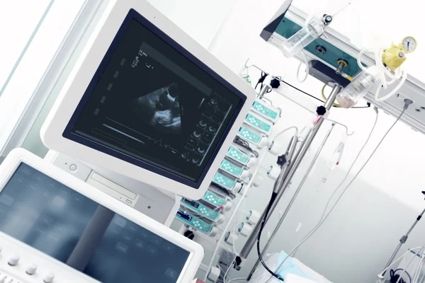 Modern computer equipment in a clinical ward — Stock Photo, Image