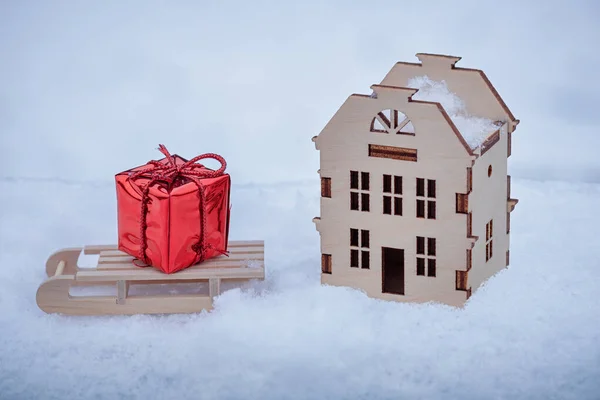 Wooden Toy House Sled Snow Christmas Gifts Delivery Concept — 스톡 사진