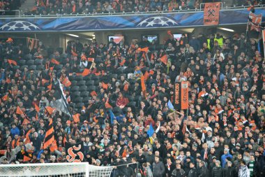 destekçileri ve fc shakhtar hayranları