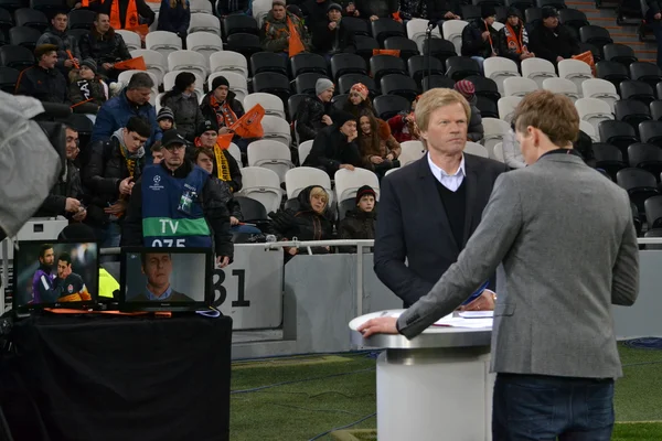 Oliver kahn olarak bir konuk ve uzman Şampiyonlar Ligi maç