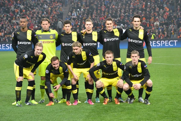 Borussia dortmund je úplný důkaz před začátkem zápasu — Stock fotografie