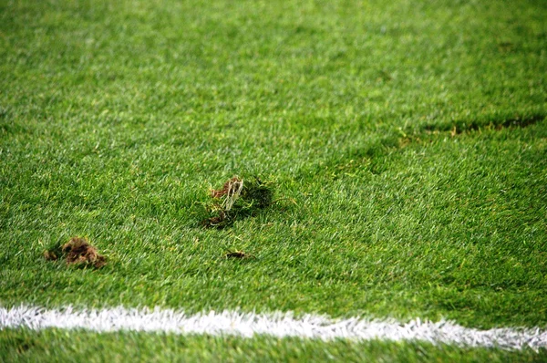 ボロボロのサッカー フィールド — ストック写真