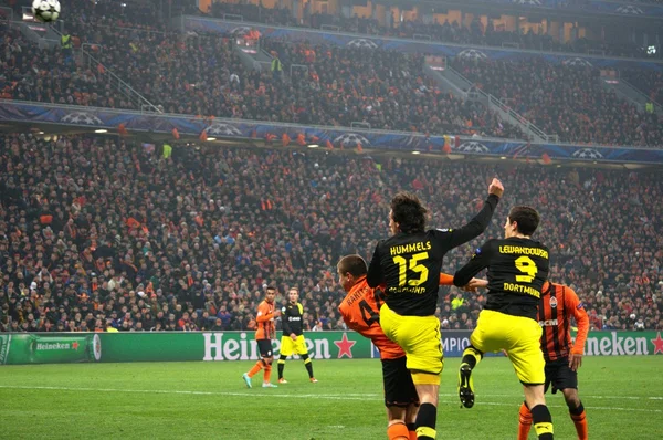 Shakhtar footballers against Borussia Dortmund in Champions League — Stock Photo, Image