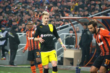 futbol maçı shakhtar - borussia