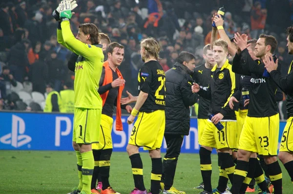 Footballers Borussia thank fans for their support — Stock Photo, Image