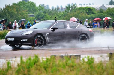 Tanımlanamayan sürücüleri yarış drag Şampiyonası sırasında