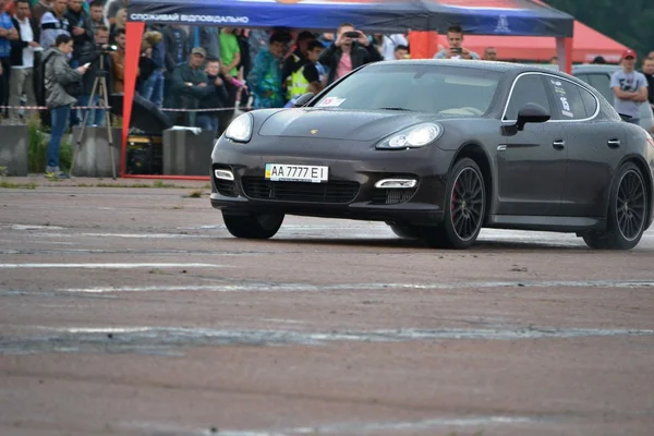 Unbekannter Fahrer bei Drag-Race-Meisterschaft — Stockfoto