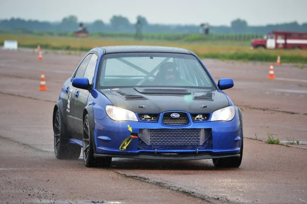 Unbekannter Fahrer bei Drag-Race-Meisterschaft — Stockfoto