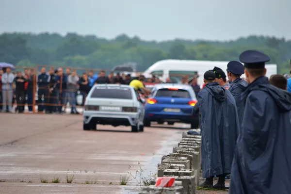 Unidentified spectators on drag racing championship — Stock Photo, Image