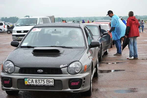 Unbekannte Fahrer bei Drag-Race-Meisterschaft — Stockfoto