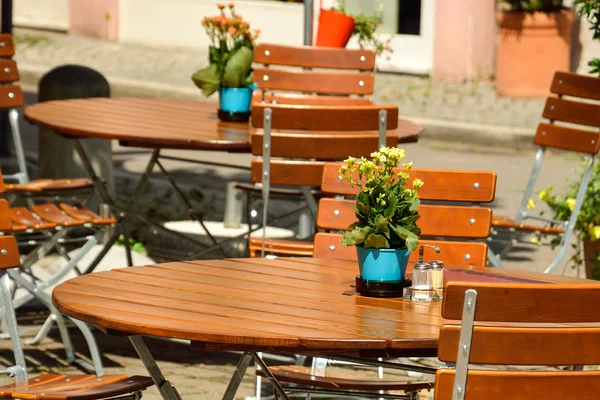 Café da cidade velha de Tuebingen, Alemanha Fotos De Bancos De Imagens