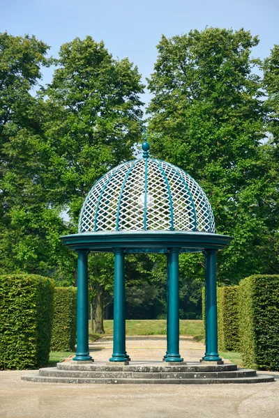 Pabellón en Herrenhausen Gardens, Hannover, Baja Sajonia, Alemán — Foto de Stock