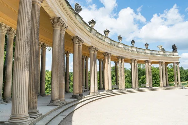 Colonnato del XVIII secolo a Potsdam, Brandeburgo, Germania — Foto Stock