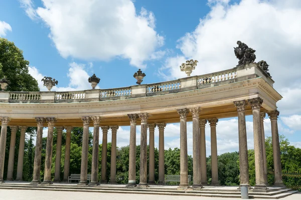 Colonnato del XVIII secolo a Potsdam, Brandeburgo, Germania — Foto Stock