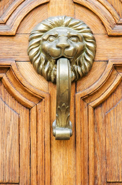 Door and handle in the old city, Sofia, Bulgaria — Stock Photo, Image