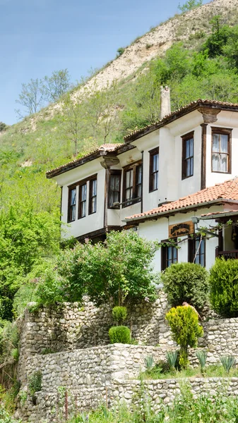 Straßenansicht von Melnik traditionelle Architektur, Bulgarien — Stockfoto