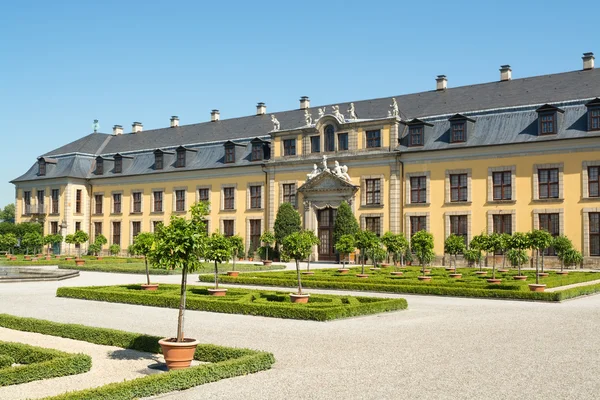 Starego pałacu herrenhausen ogrodów, hannover, Niemcy — Zdjęcie stockowe