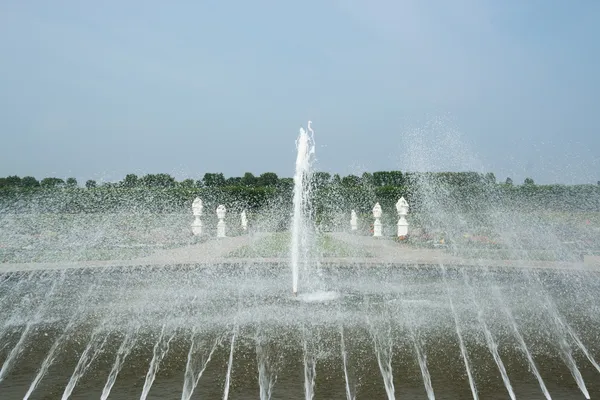 Fuente en Herrenhausen Gardens, Hannover, Baja Sajonia, Alemán — Foto de Stock