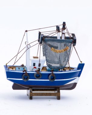 ahşap oyuncak gemisi