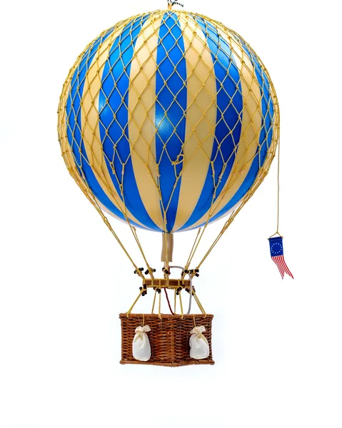 Toy air balloon with basket — Stock Photo, Image