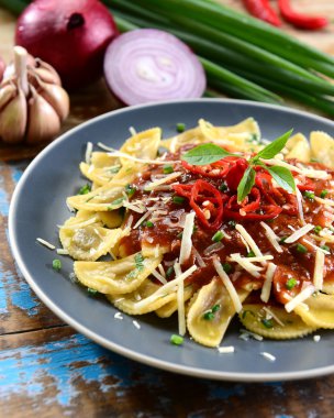 bolognese bir mantı