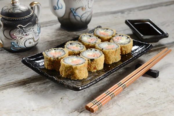 Japanisches Essen - Sushi — Stockfoto