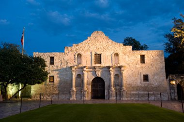Alamo at twilight clipart