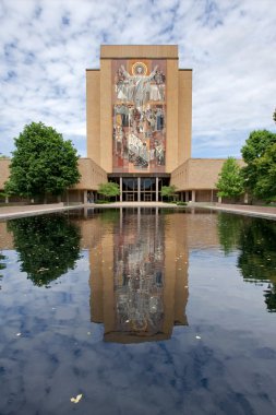 notre dame Üniversitesi Kütüphanesi hesburgh