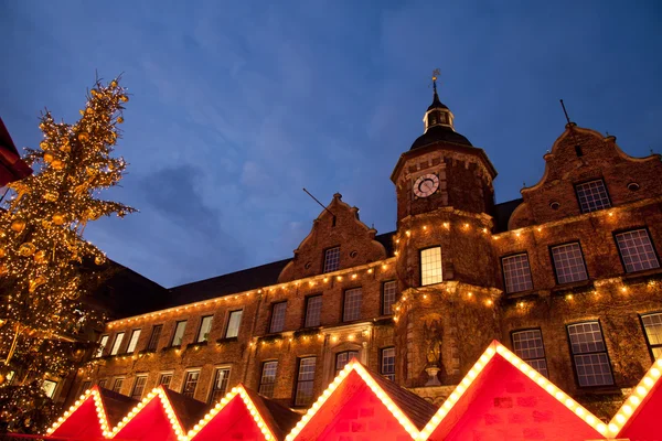 Marknadsplatsen i altstadt — Stockfoto