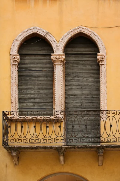 Balkon w Weronie — Zdjęcie stockowe