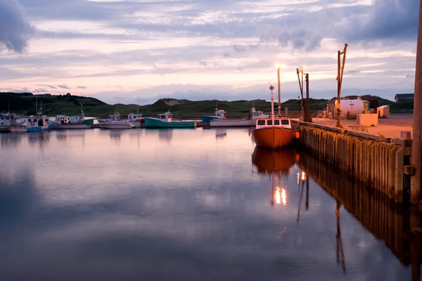 Solnedgång över hamnen — Stockfoto