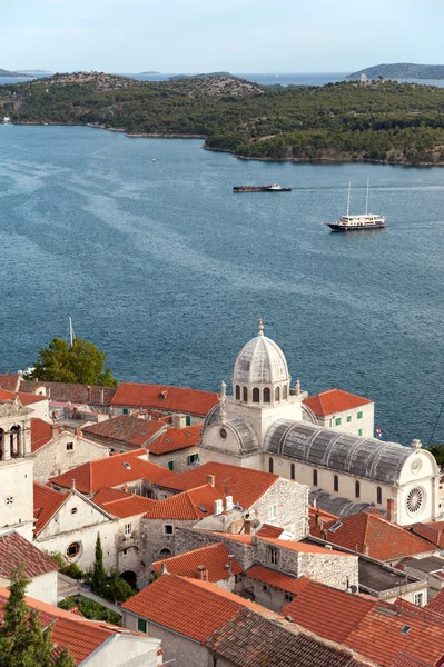 Sibenik en omgeven Kroatische eilanden — Stockfoto