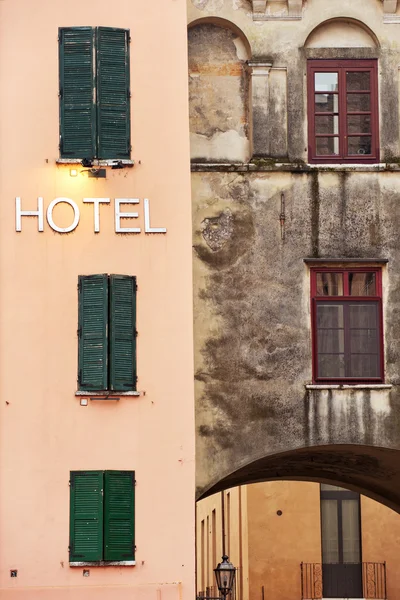 Maisons dans le centre de Mantoue, Italie du Nord — Photo