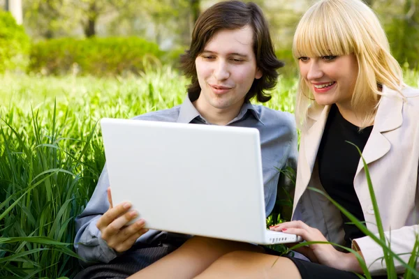 Diversão com laptop — Fotografia de Stock