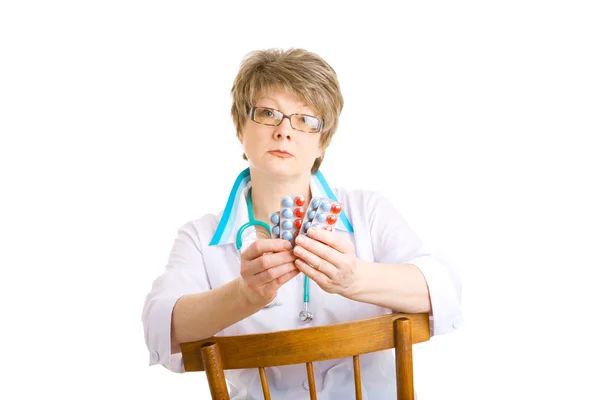 Medicina nas mãos do médico — Fotografia de Stock