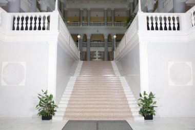 Koridordan merdivenlere