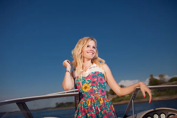 Young girl on the yacht — Stock Photo, Image