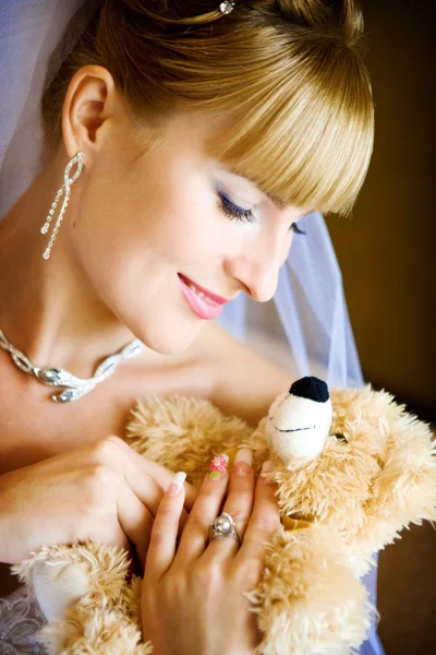 Bride and toy — Stock Photo, Image