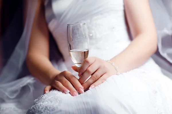 Champagne in a hand — Stock Photo, Image