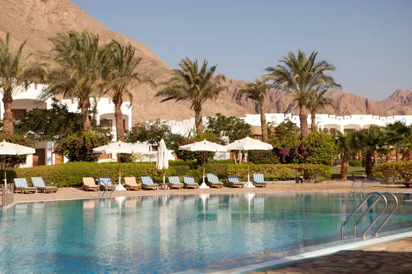 Pool of the hotel — Stock Photo, Image