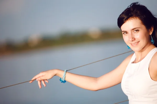 Retrato de uma menina no barco — Fotografia de Stock