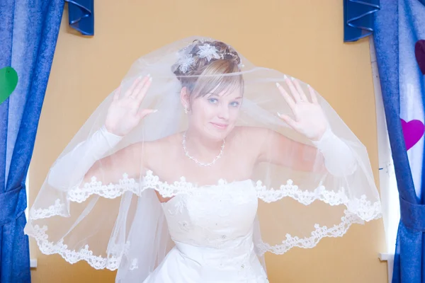 Funny bride — Stock Photo, Image