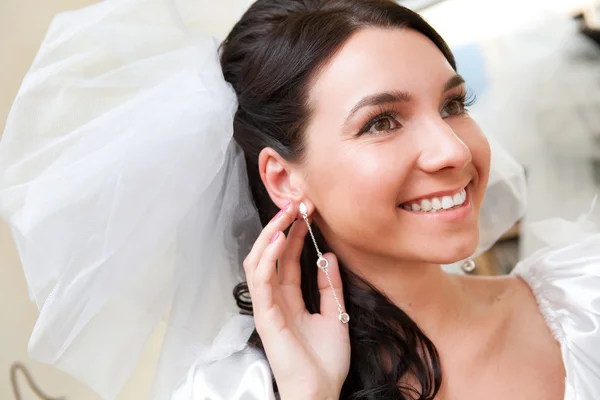 Happy bride — Stock Photo, Image