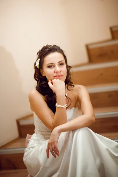 Tired bride — Stock Photo, Image