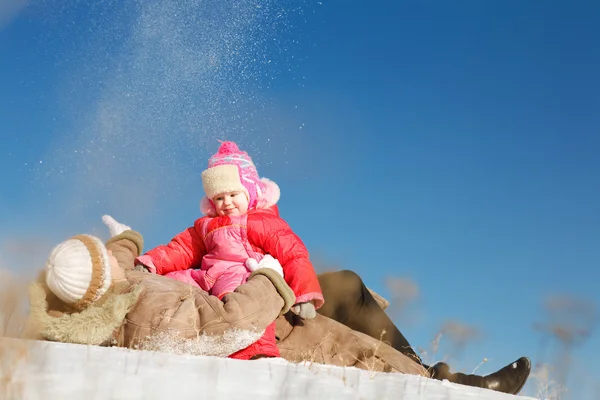 Mom and child outdoors — Stock Photo, Image