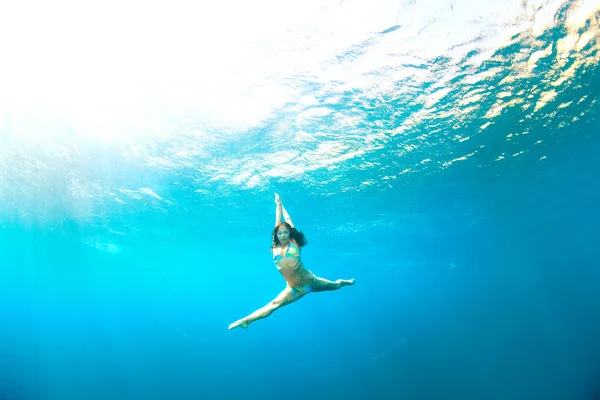 Underwater hoppning — Stockfoto